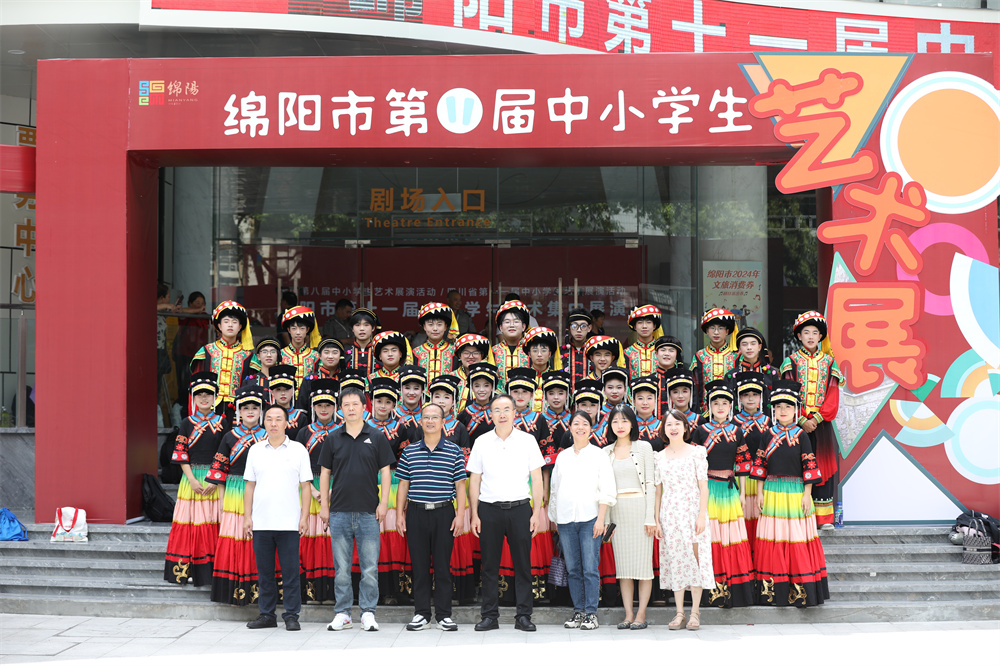 熱烈祝賀南實3名學(xué)子成功錄取為空軍飛行學(xué)員